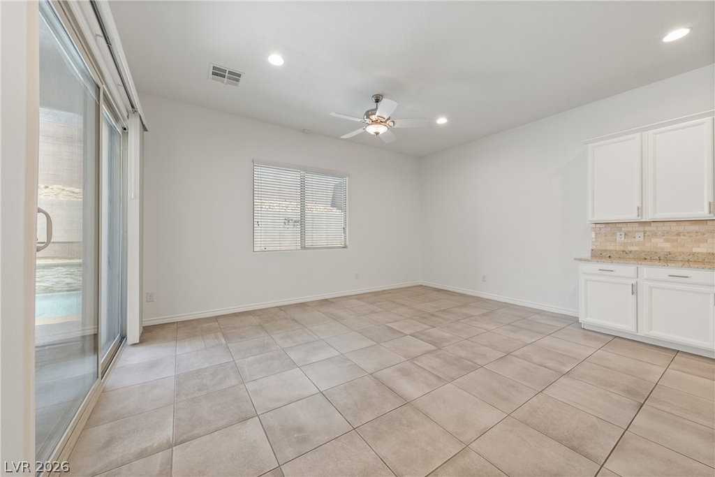 10100 Cambridge Brook Avenue - Photo 6