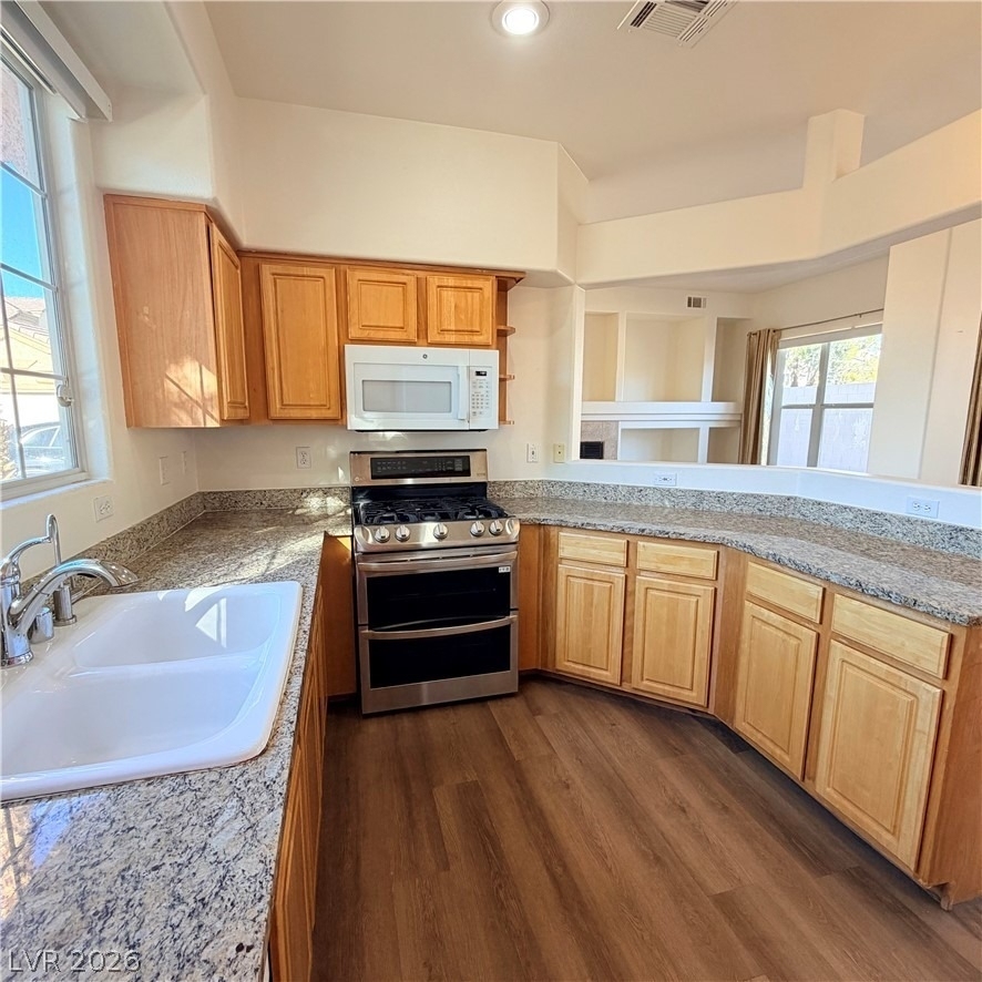 8010 Arcadian Lane - Photo 6