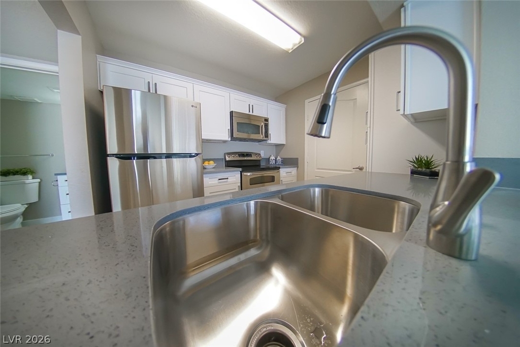 5055 W Hacienda Avenue - Photo 23