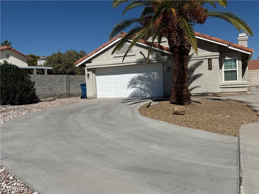 652 Collete Circle Circle - Photo 0