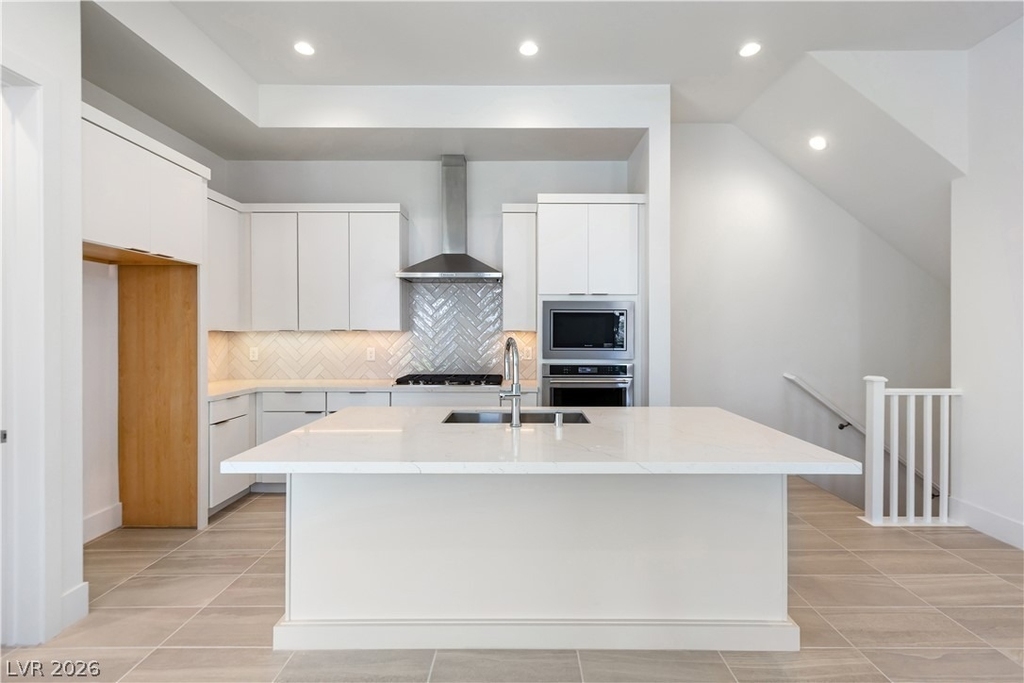 647 Spotted Falcon Street - Photo 6