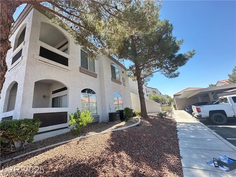 700 Carnegie Street - Photo 0