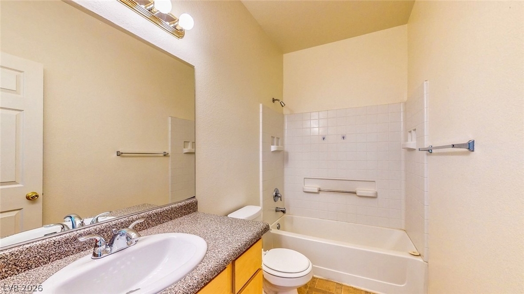 4915 E Russell Road - Photo 11