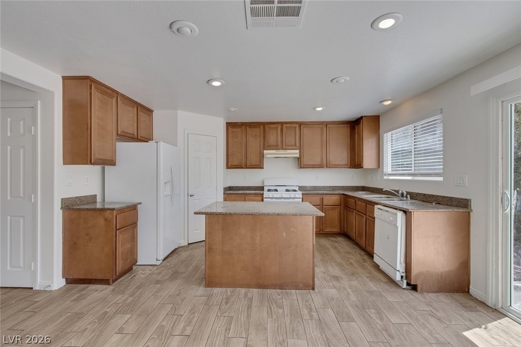 3229 Visionary Bay Avenue - Photo 15