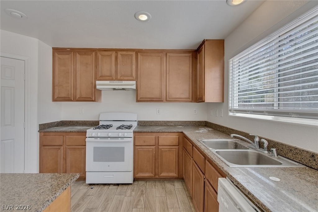 3229 Visionary Bay Avenue - Photo 14