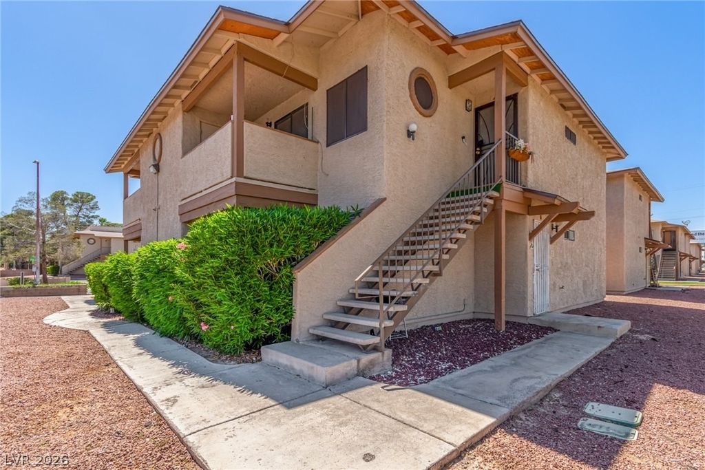 3701 Snorkel Circle - Photo 1