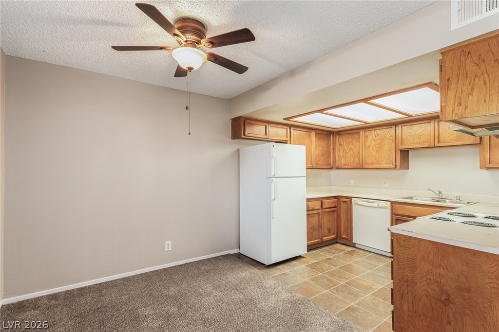 3701 Snorkel Circle - Photo 8