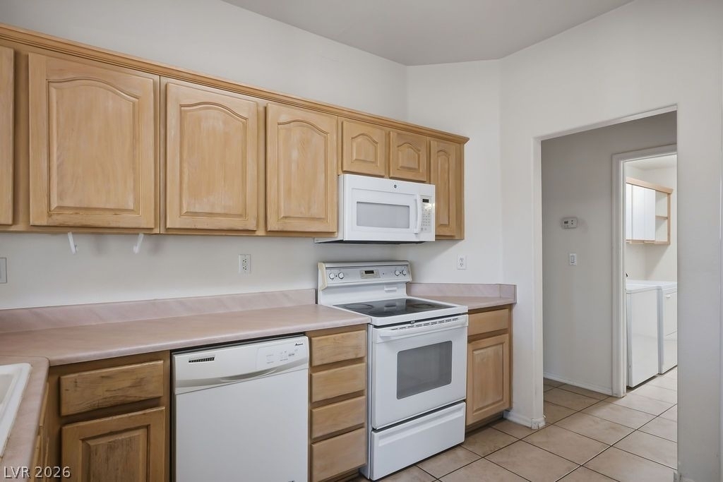 10129 Cresent Creek Drive - Photo 16