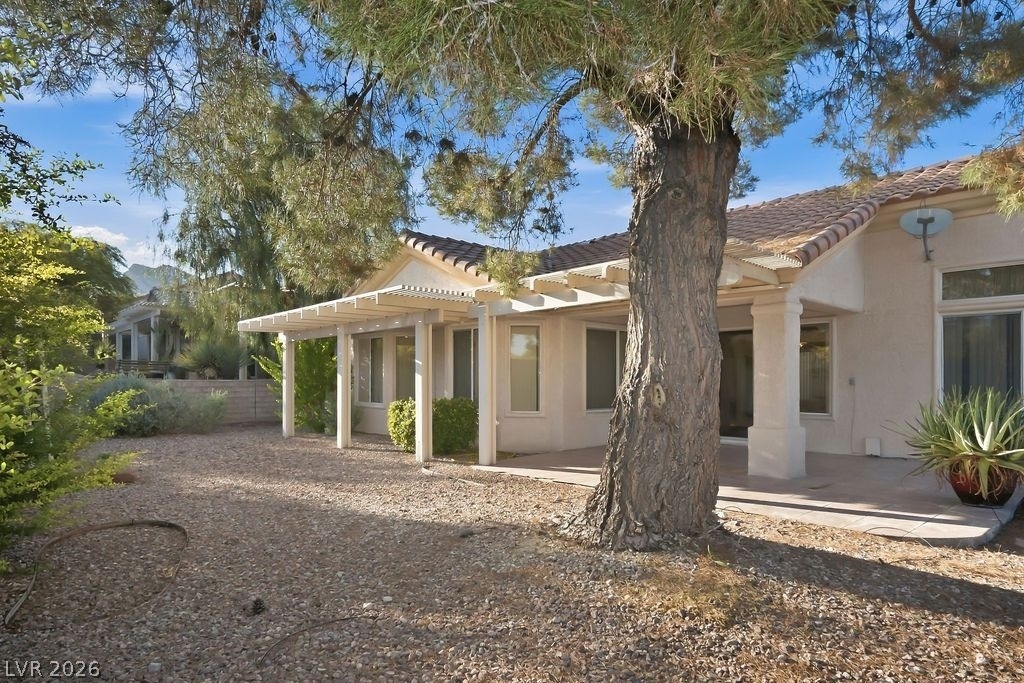 10129 Cresent Creek Drive - Photo 7