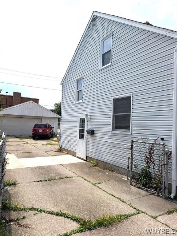 881 Highland Avenue - Photo 19