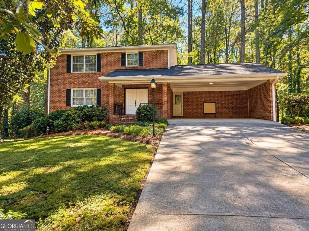 2878 Pine Valley Circle - Photo 0