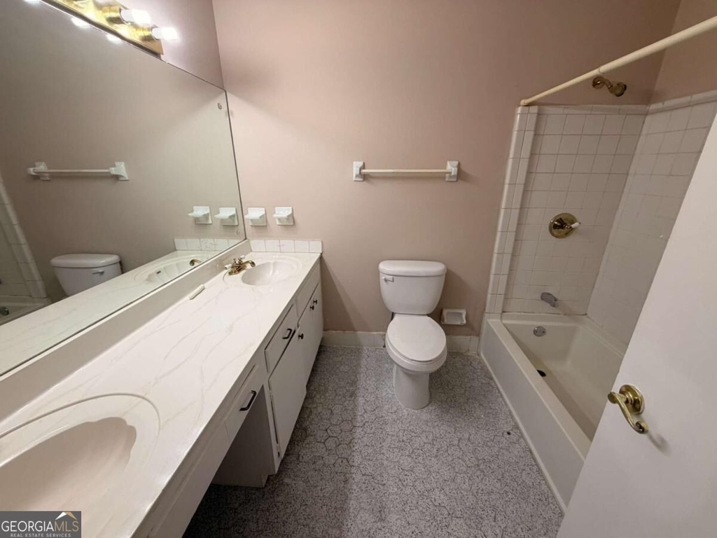 2878 Pine Valley Circle - Photo 10