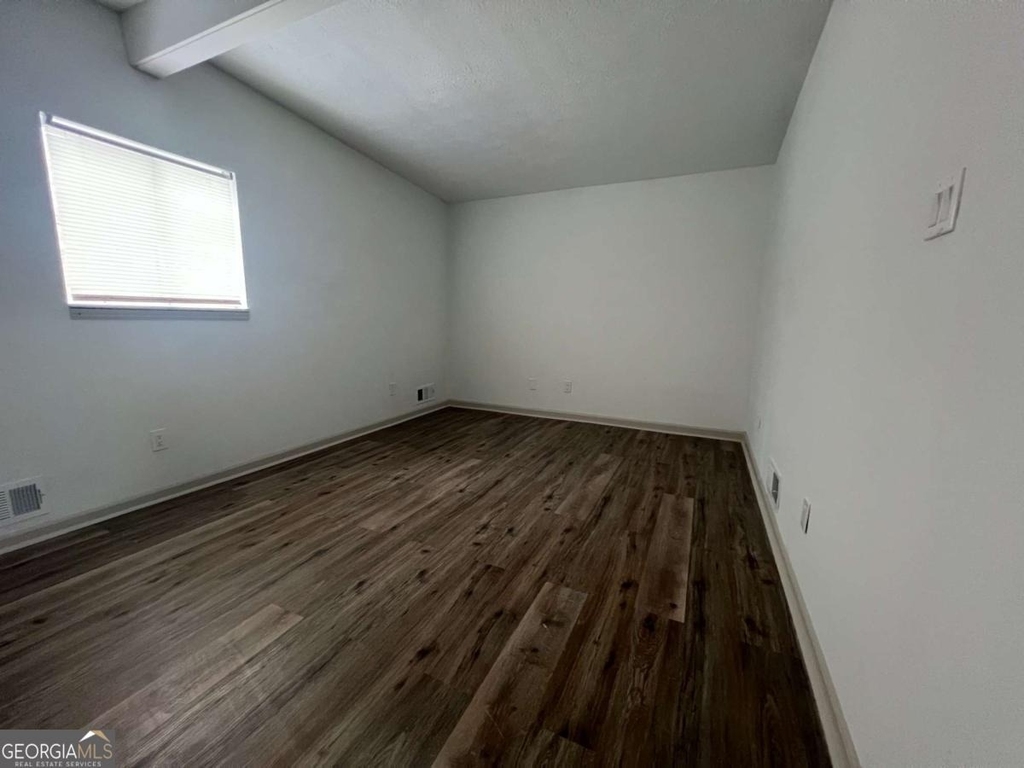 5760 Penfield Place - Photo 6
