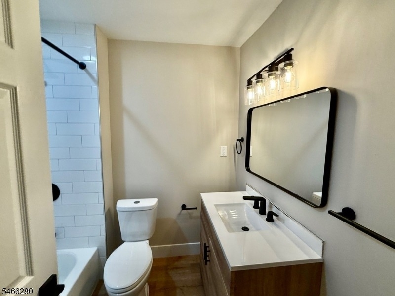 196 Spring St - Photo 8