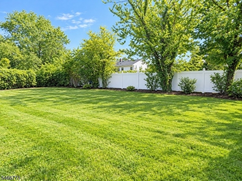 23 Winthrop Rd - Photo 14