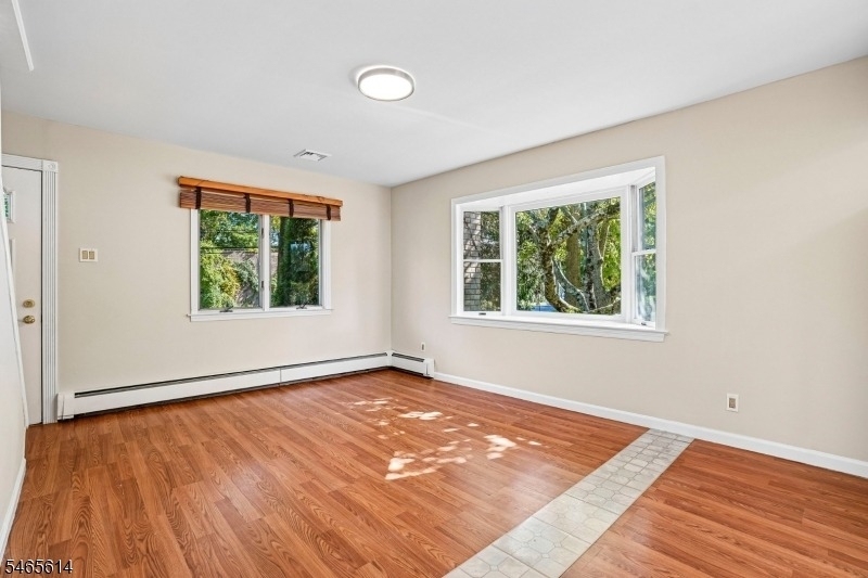 658 Parsippany Blvd - Photo 4