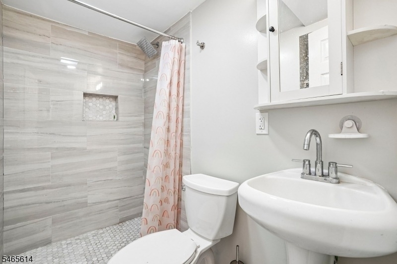 658 Parsippany Blvd - Photo 12