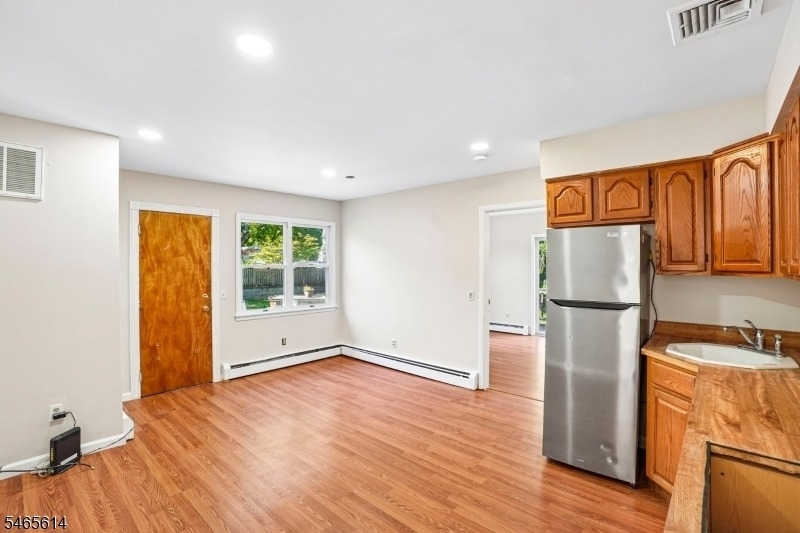 658 Parsippany Blvd - Photo 8