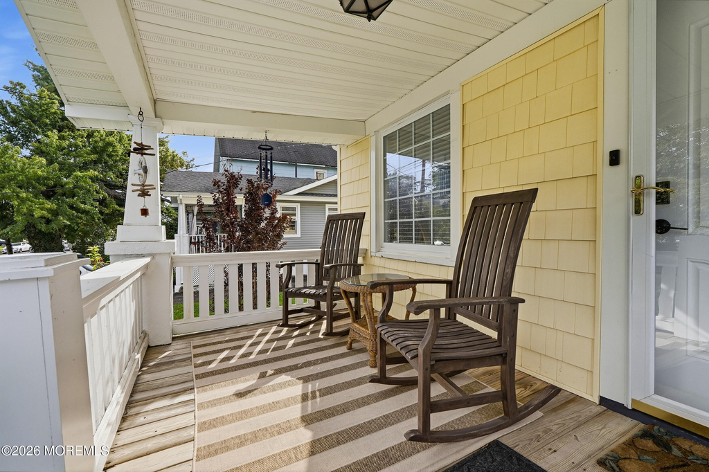 1224 8th Avenue - Photo 2
