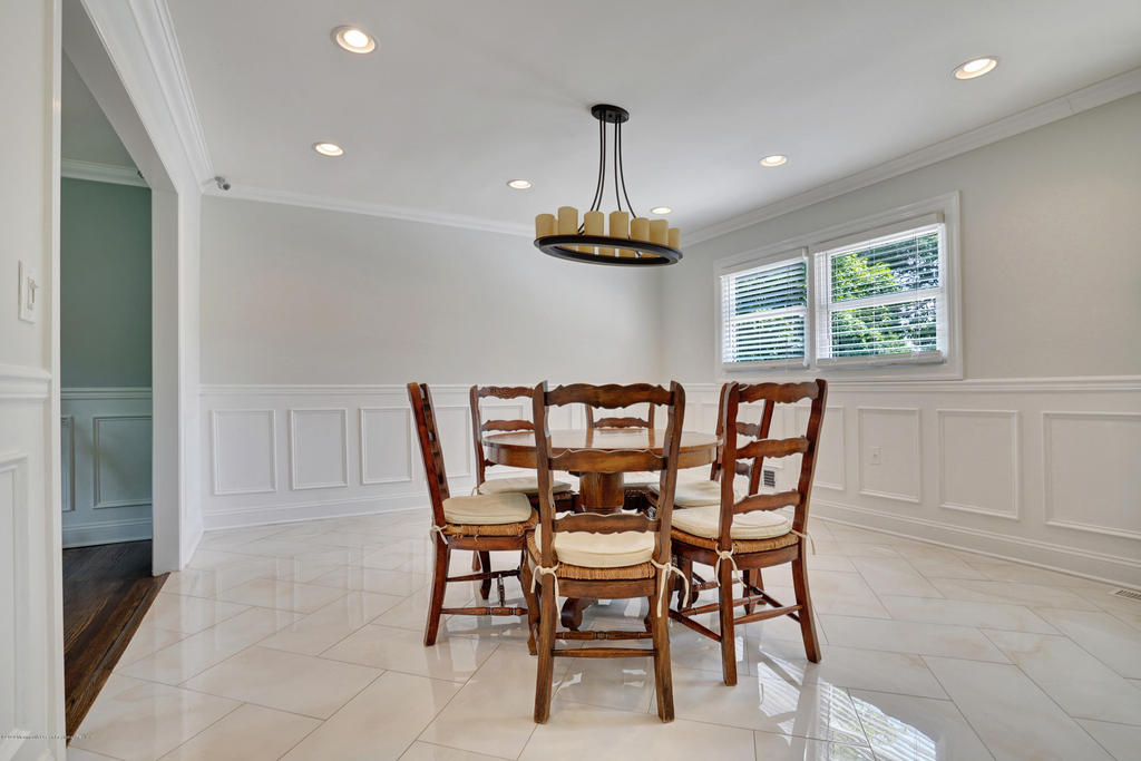785 Norwood Avenue - Photo 4