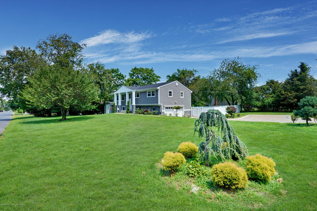 785 Norwood Avenue - Photo 18