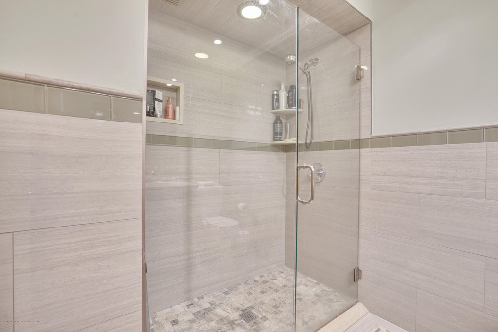 785 Norwood Avenue - Photo 8