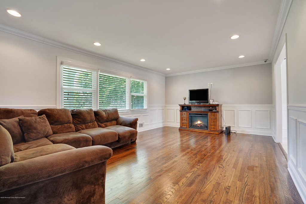 785 Norwood Avenue - Photo 6