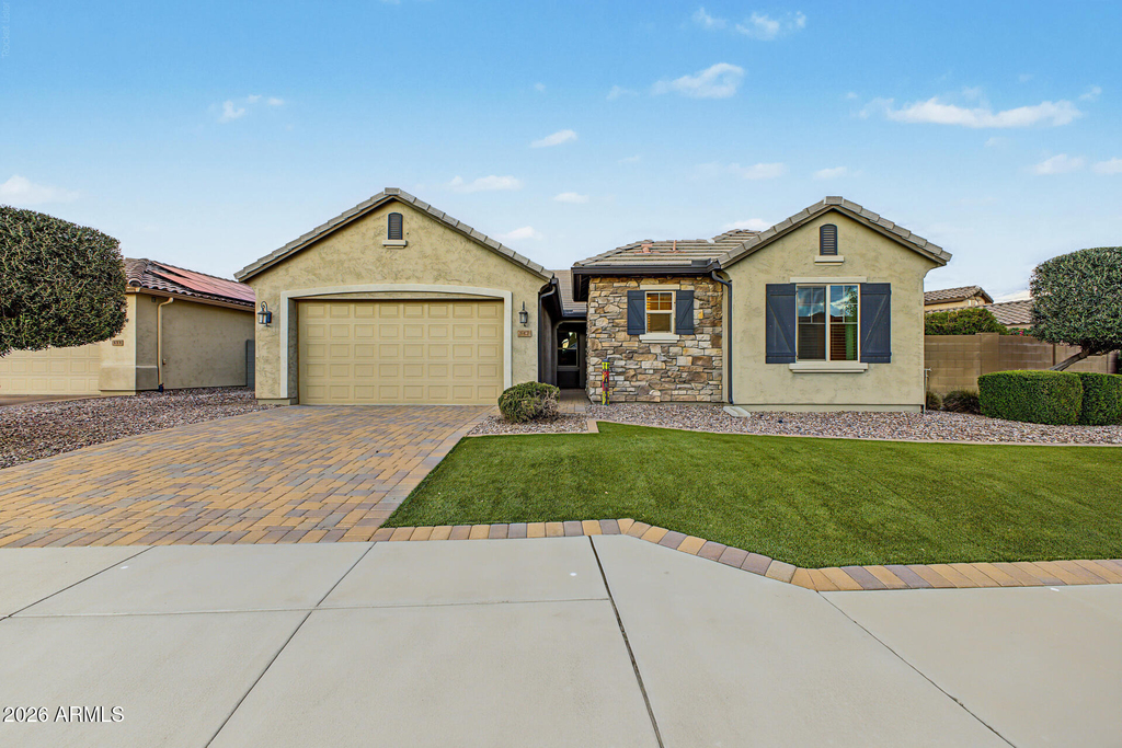 547 S 197th Avenue - Photo 1
