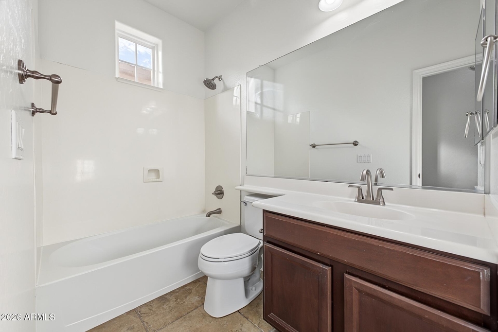 21052 W Elm Way Court - Photo 27