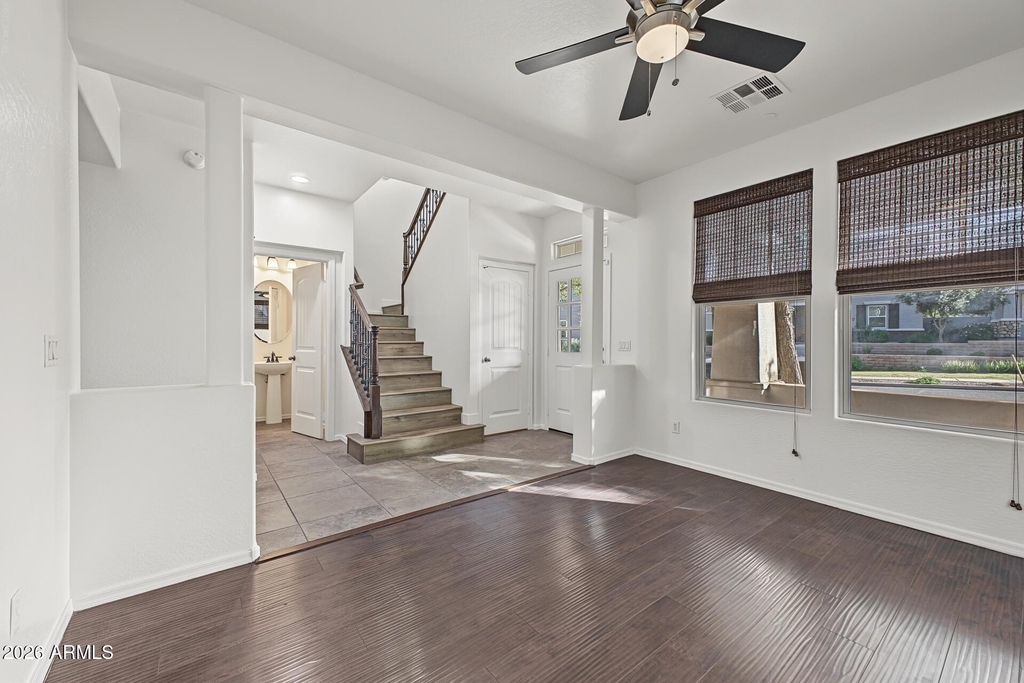 21052 W Elm Way Court - Photo 4