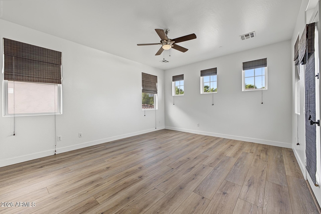 21052 W Elm Way Court - Photo 16