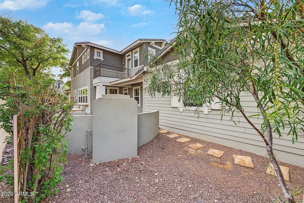 21052 W Elm Way Court - Photo 37
