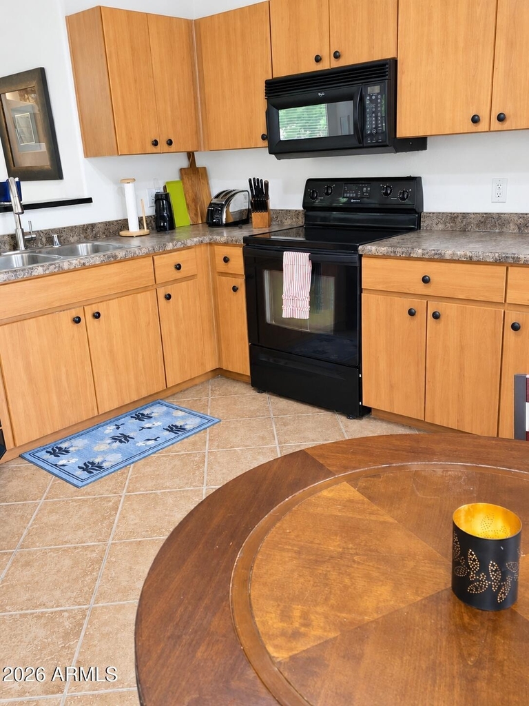 14250 W Wigwam Boulevard - Photo 3