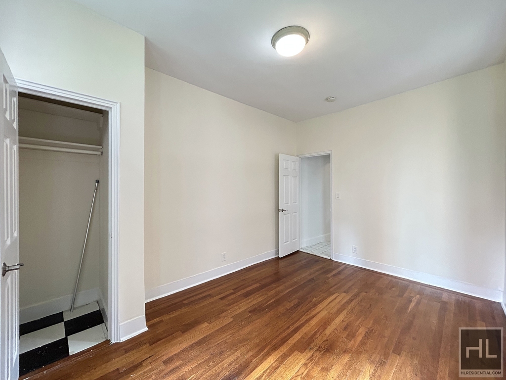 East 38 Street - Photo 1