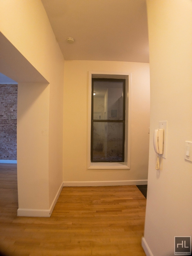 West 73 Street - Photo 3