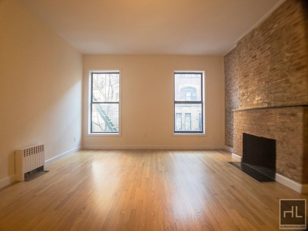 West 73 Street - Photo 0