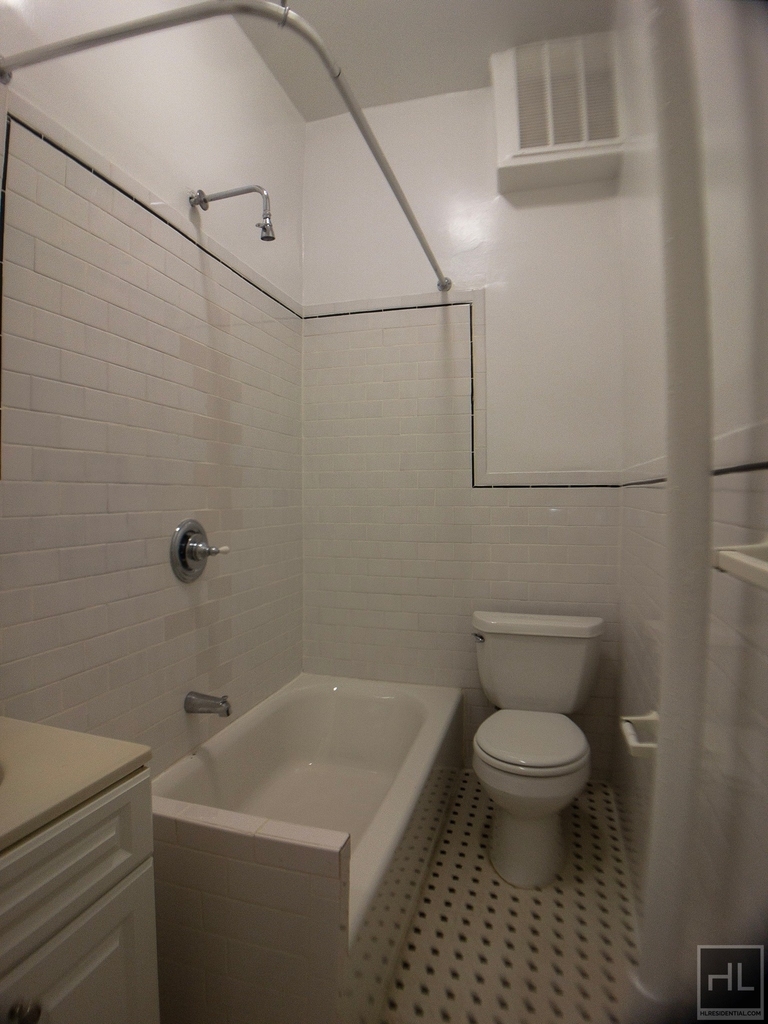 West 72 Street - Photo 3