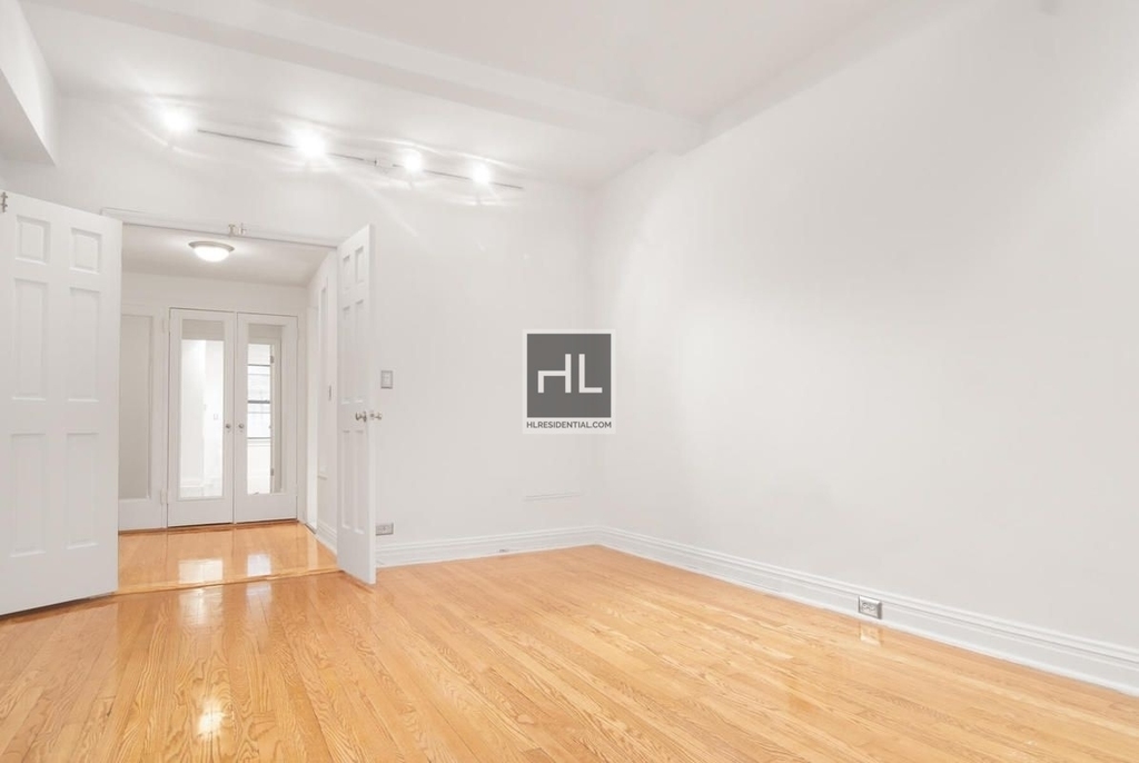 West 58th Street - Photo 2