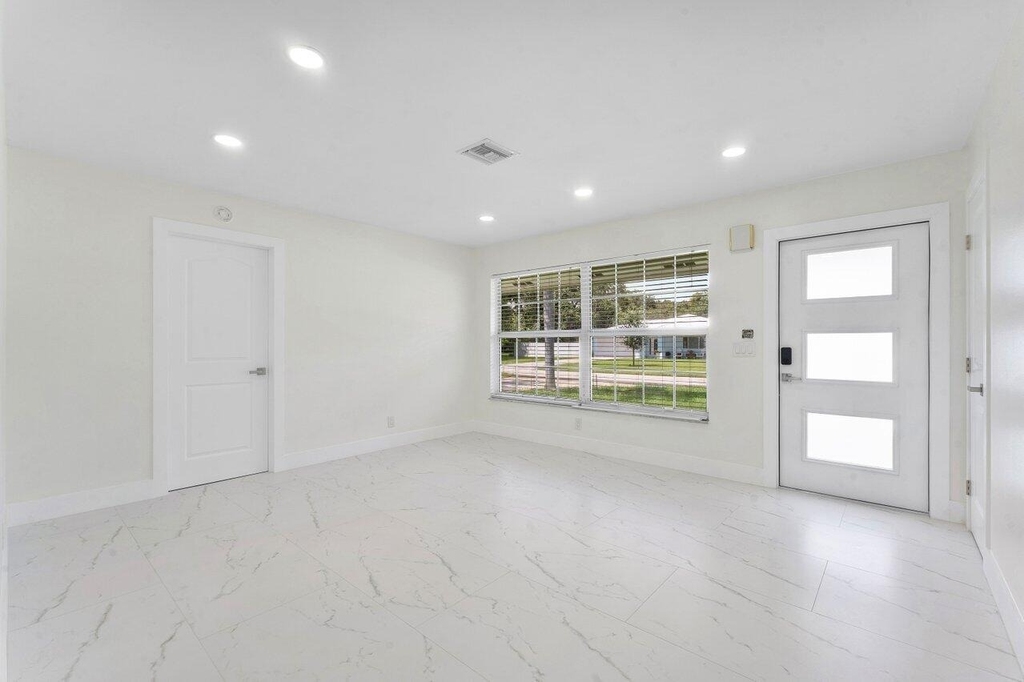 2350 Niki Jo Lane - Photo 6