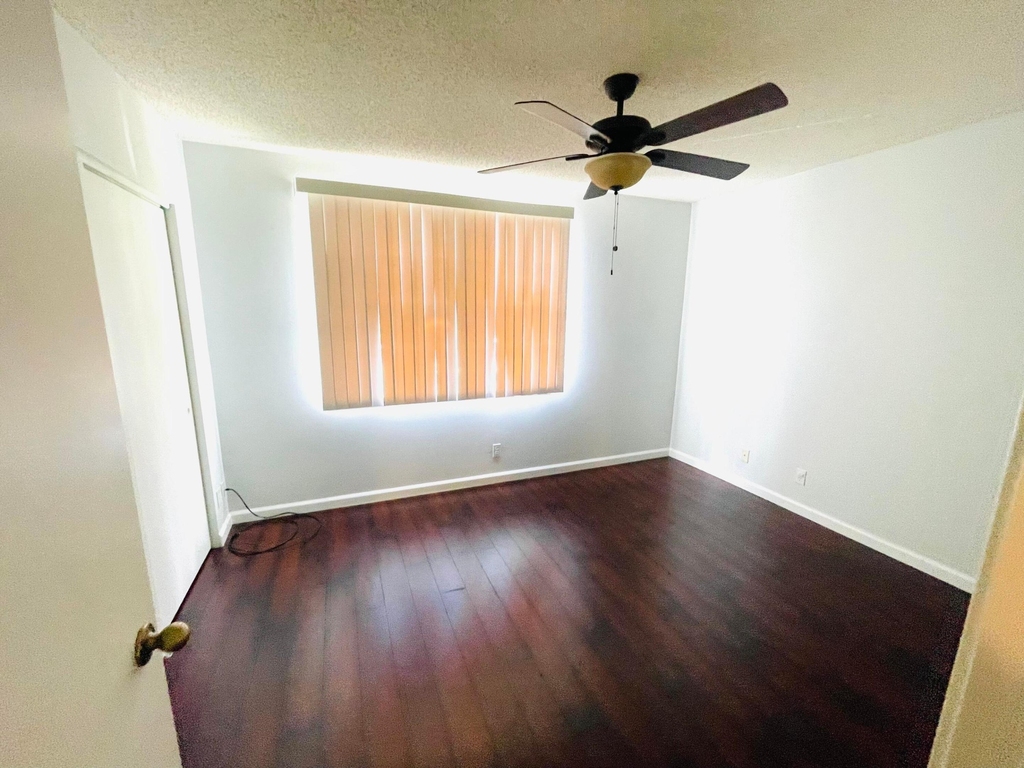 939 Kokomo Key Lane - Photo 11