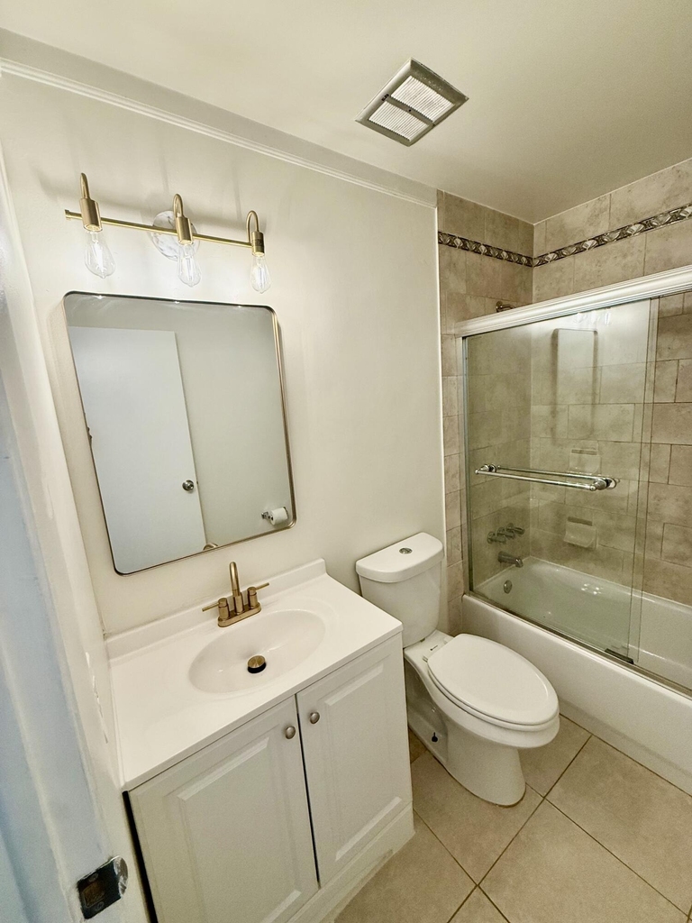 8061 Sw 20th Place - Photo 6