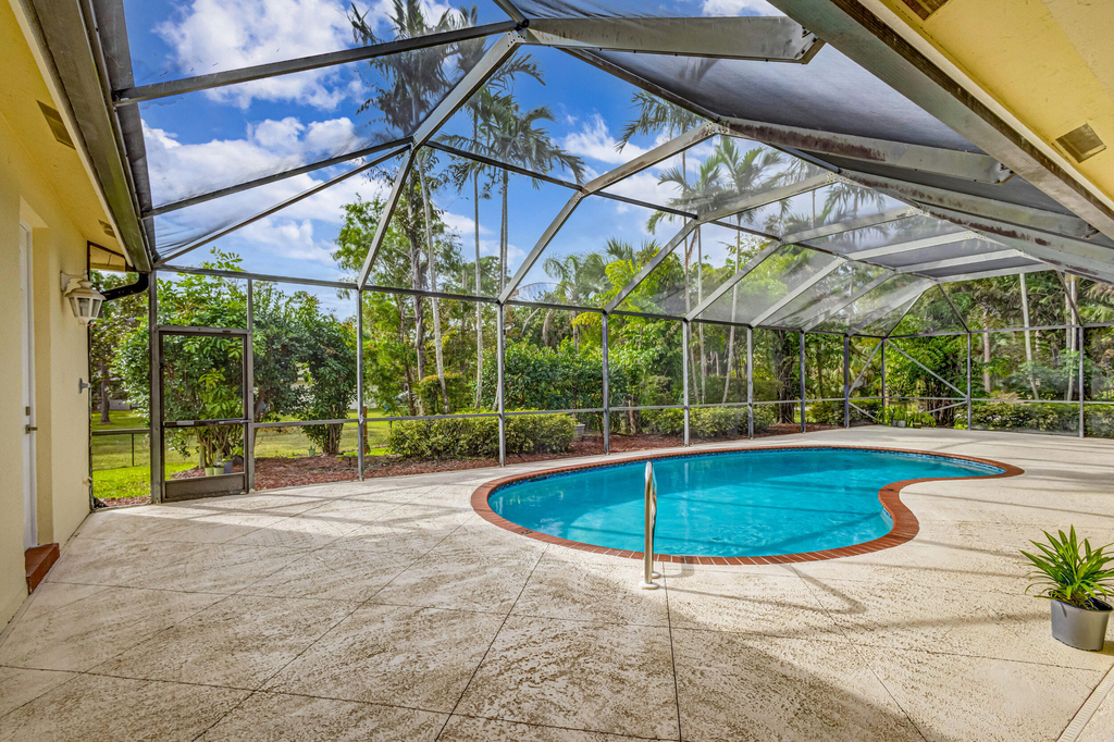 7844 154th Court N - Photo 7