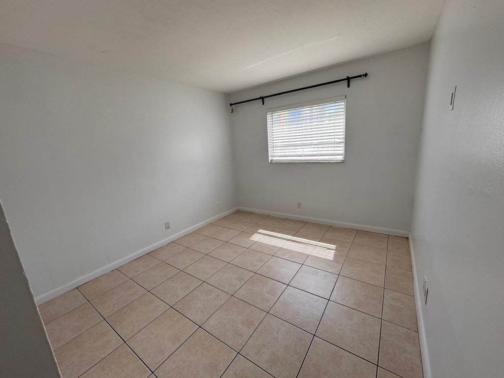 5150 Ne 6th Avenue - Photo 11