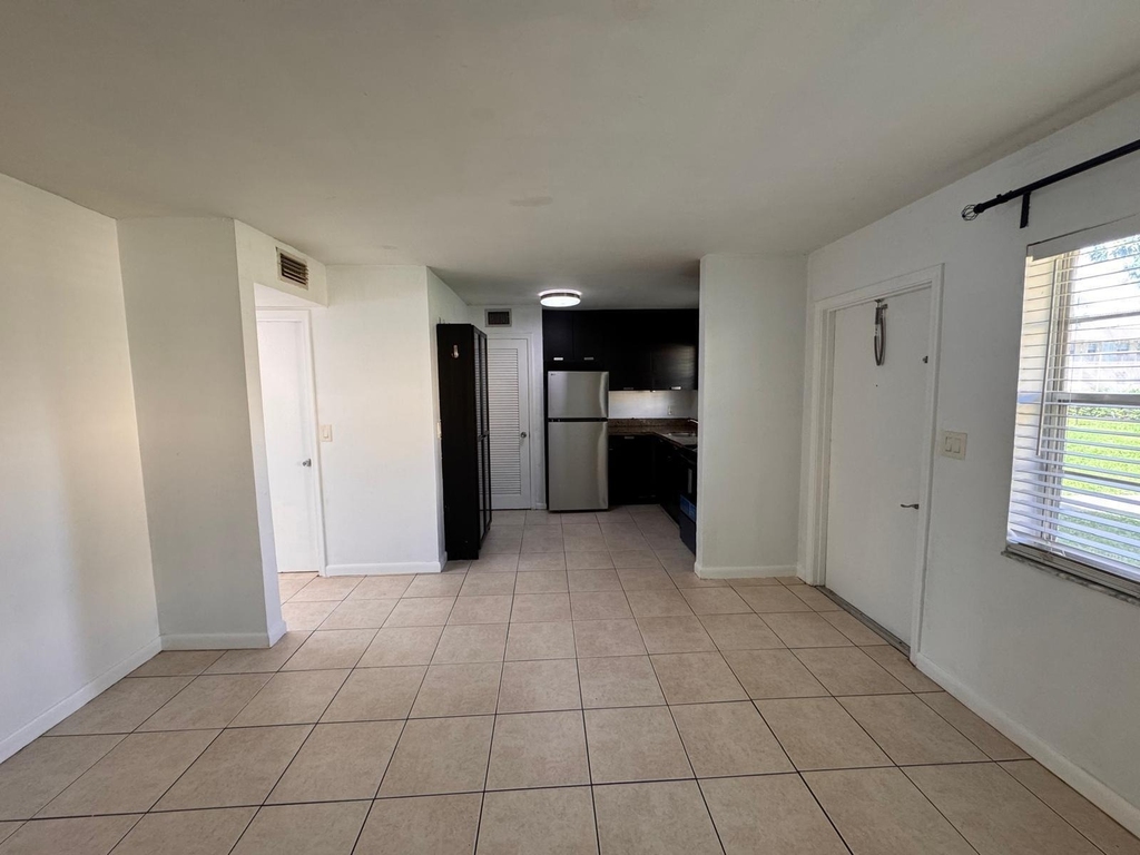 5150 Ne 6th Avenue - Photo 5