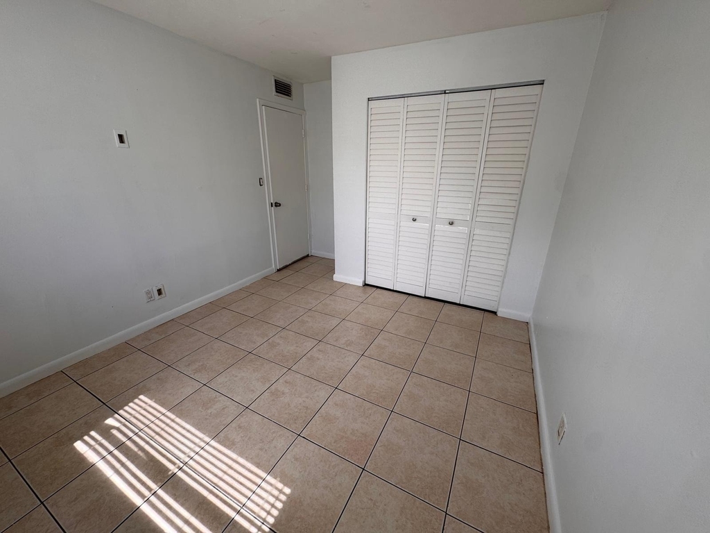 5150 Ne 6th Avenue - Photo 13