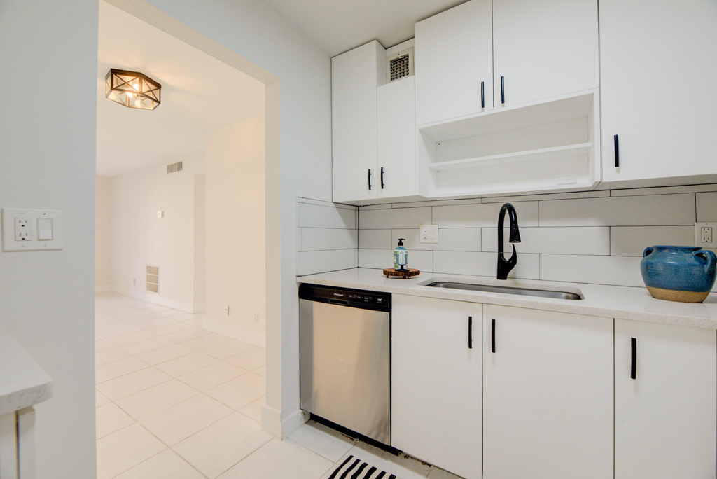 618 Nw 13th Street - Photo 7