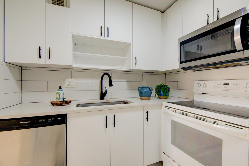 618 Nw 13th Street - Photo 8
