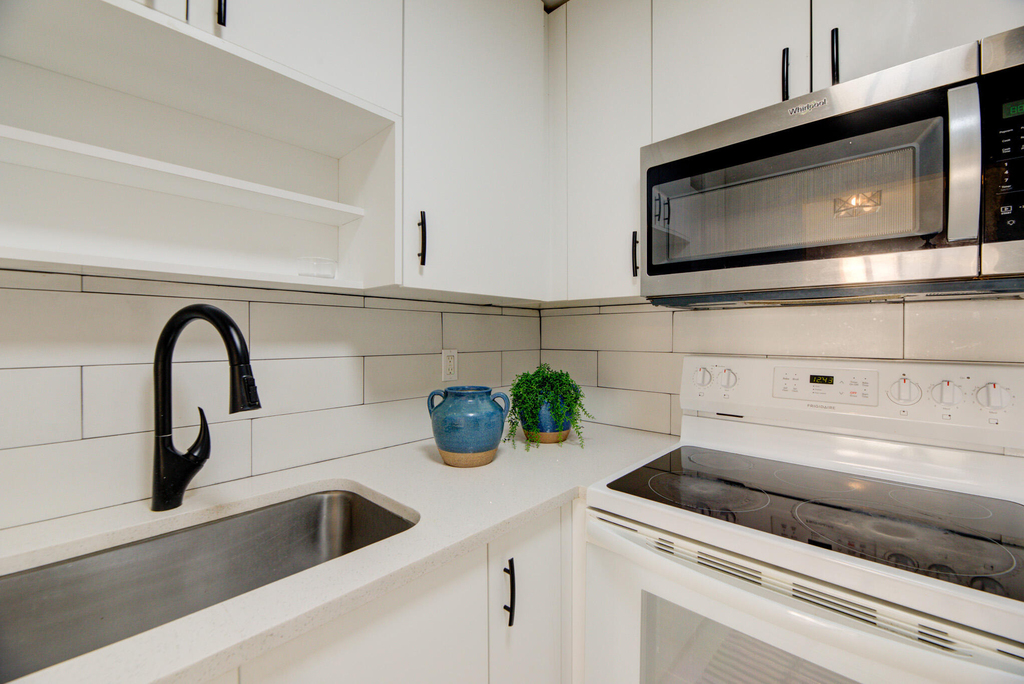 618 Nw 13th Street - Photo 9