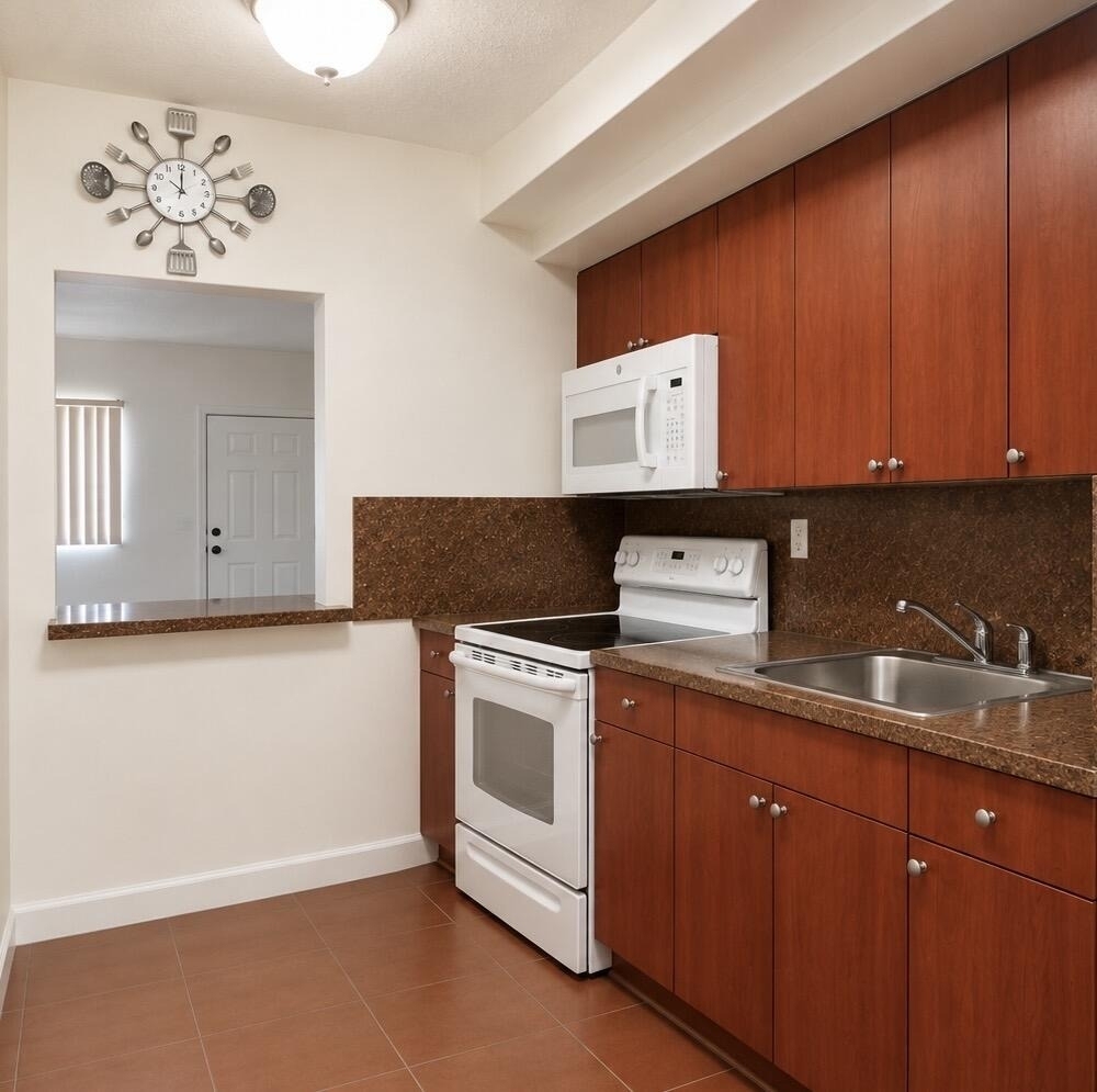 11 Sw 52nd Avenue - Photo 7