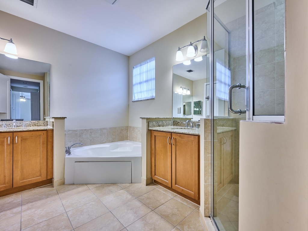 7593 Nw 113th Avenue - Photo 64